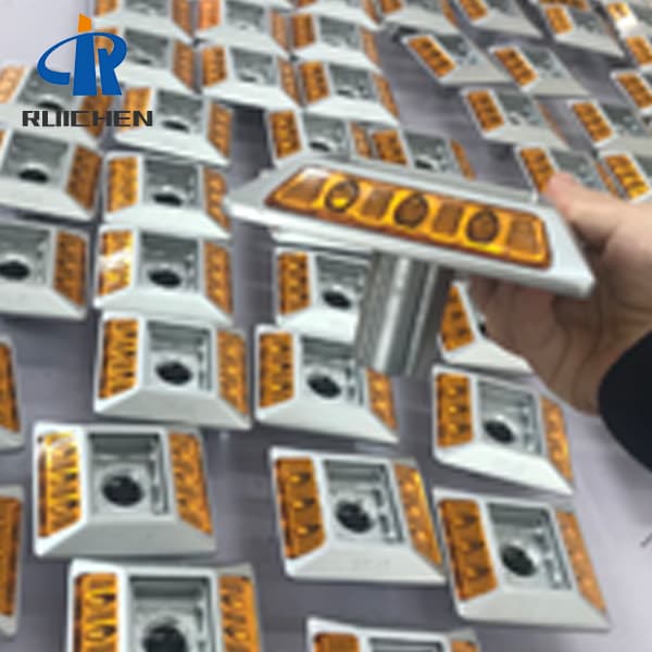 Waterproof Intelligent Motorway Stud Lights With Shank For Urban Road
